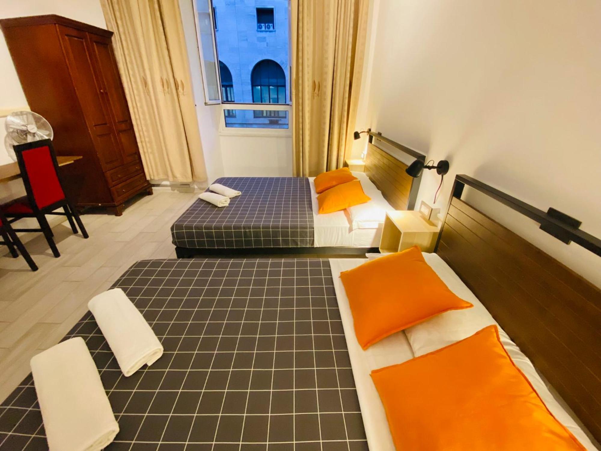 Overseas Guesthouse ローマ エクステリア 写真