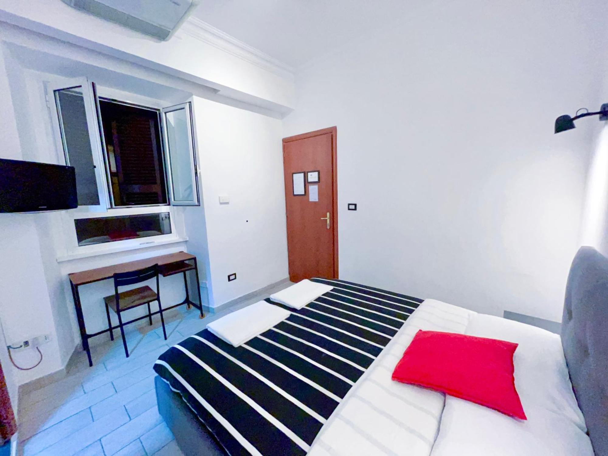 Overseas Guesthouse ローマ エクステリア 写真